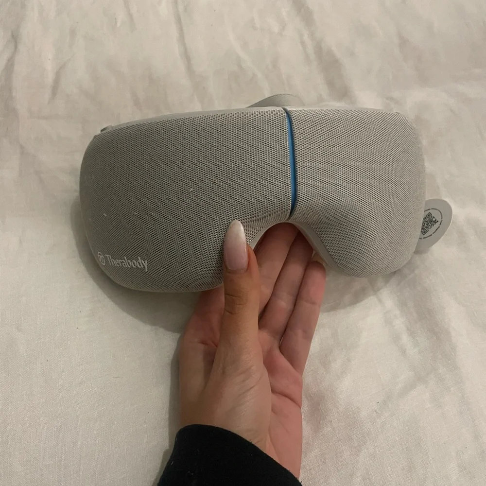 Therabody smart goggles